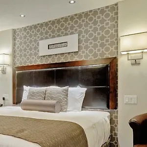 ** Hotel Helm's Kanada